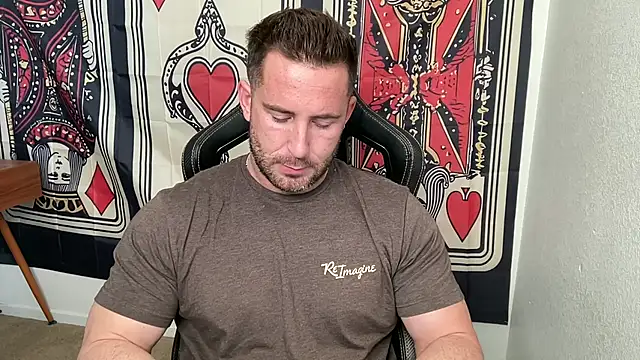 Snapshot of brettmycles28 chatting on 12.14.25 brettmycles28 online show from 12.14.25