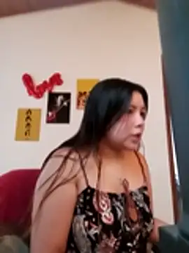 LucyPetit online show from 12.04.25