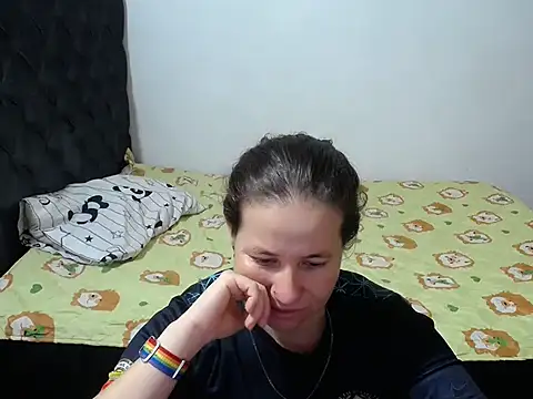 Snapshot of Valentina_charlys chatting on 10.10.25 Valentina charlys online show from 10.10.25