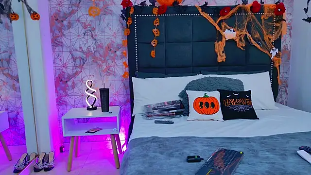 Angelique Angell online show from 10.23.25