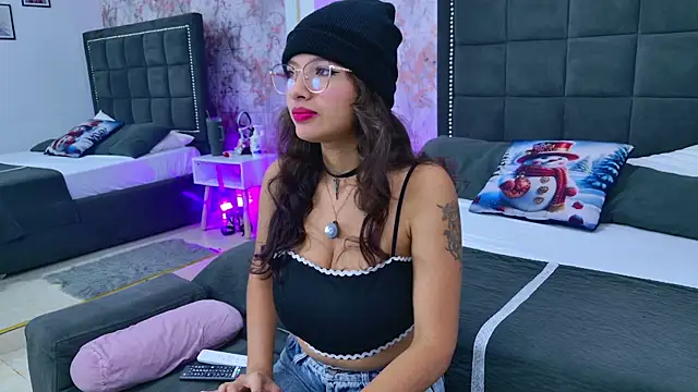 Angelique Angell online show from 01.08.26