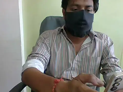 Snapshot of autophile-indian chatting on 09.16.25 autophile-indian online show from 09.16.25