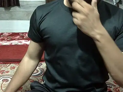 Snapshot of autophile-indian chatting on 11.14.25 autophile-indian online show from 11.14.25