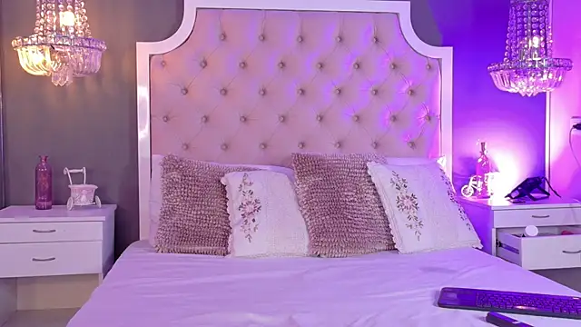 VioletBlaze online show from 10.25.25