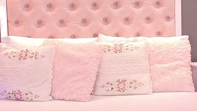 VioletBlaze online show from 11.19.25