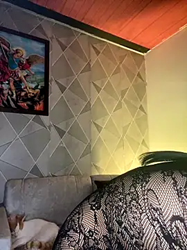 Snapshot of Alisse_taylor2 chatting on 10.10.25 Alisse taylor2 online show from 10.10.25