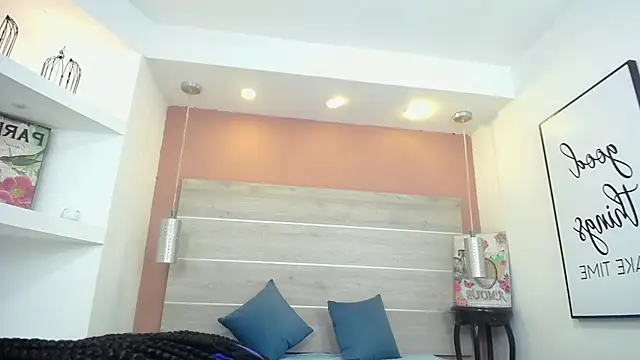 AlexandraCambell online show from 11.26.25