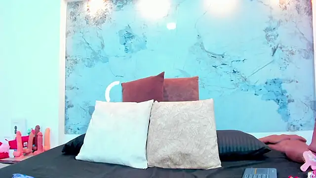 Ambeer red1 online show from 10.14.25