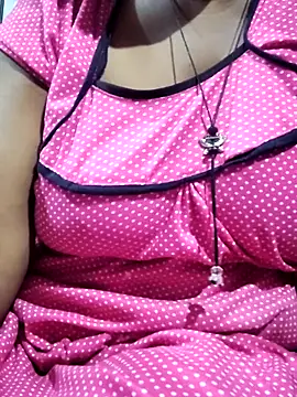 Snapshot of kajal_td chatting on 10.15.25 kajal td online show from 10.15.25