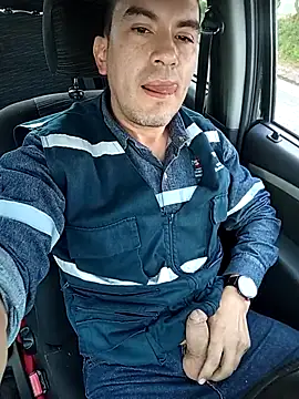 Snapshot of Blackaxes chatting on 11.13.25 Blackaxes online show from 11.13.25