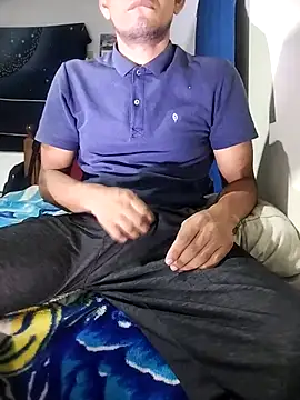 Snapshot of Bosssweet22cm chatting on 11.11.25 Bosssweet22cm online show from 11.11.25