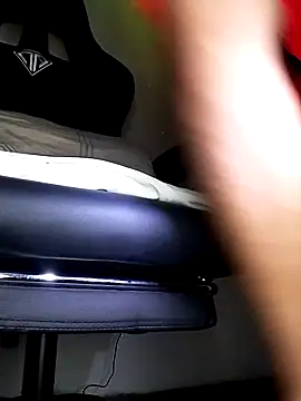 Snapshot of Bosssweet22cm chatting on 11.20.25 Bosssweet22cm online show from 11.20.25