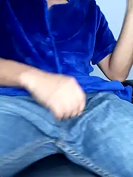 Snapshot of Bosssweet22cm chatting on 02.03.26 Bosssweet22cm online show from 02.03.26