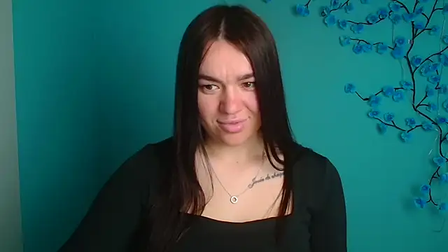 Lola Saymyname online show from 04.04.26