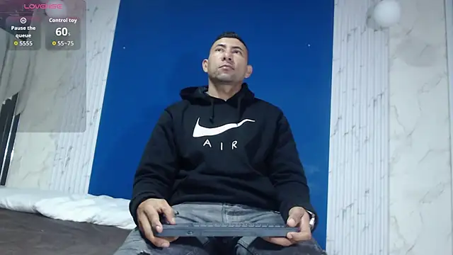 Morganandmegan online show from 01.12.26