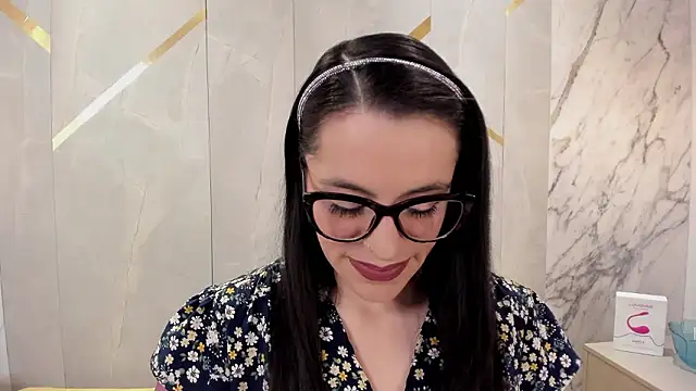 Snapshot of IsisNoir chatting on 03.27.26 IsisNoir online show from 03.27.26