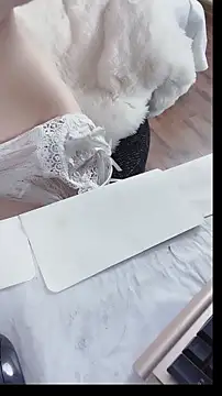 xiaoyang222 online show from 10.31.25