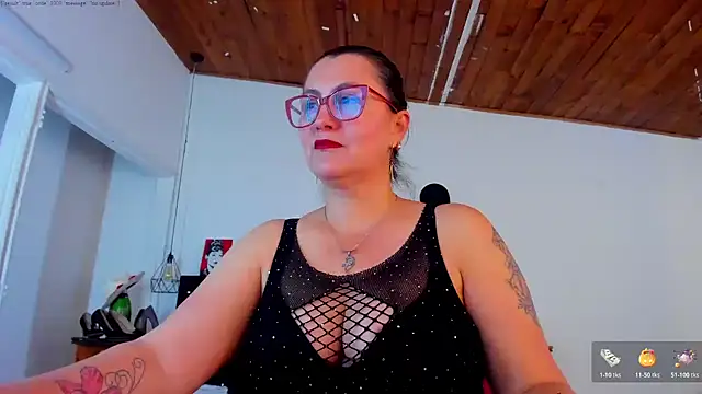 D Martii online show from 10.22.25