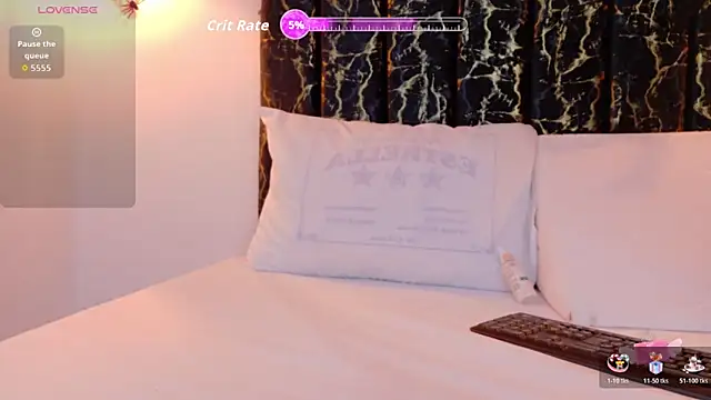 evvaa moon69 online show from 10.23.25