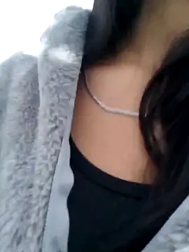 SofieLove 01 online show from 03.29.26