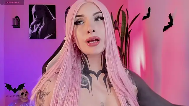 VelvetVampiree online show from 04.23.26