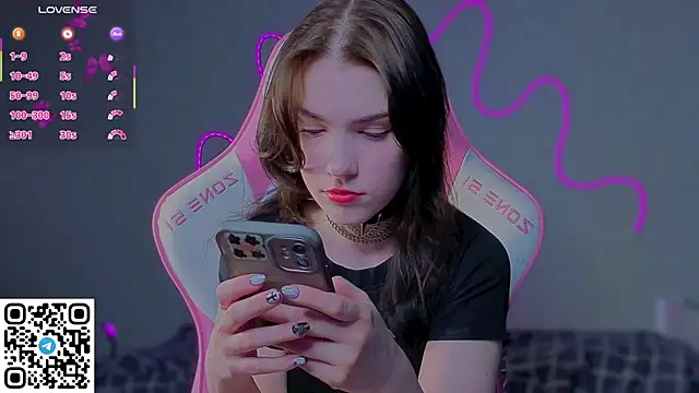 Snapshot of Sophie_SkyAngel chatting on 04.20.26 Sophie SkyAngel online show from 04.20.26