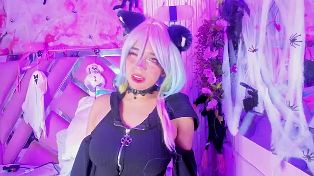 Akane Hikari  online show from 11.19.25