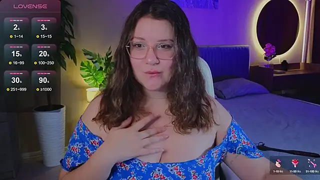 Edalyn Af online show from 09.14.25