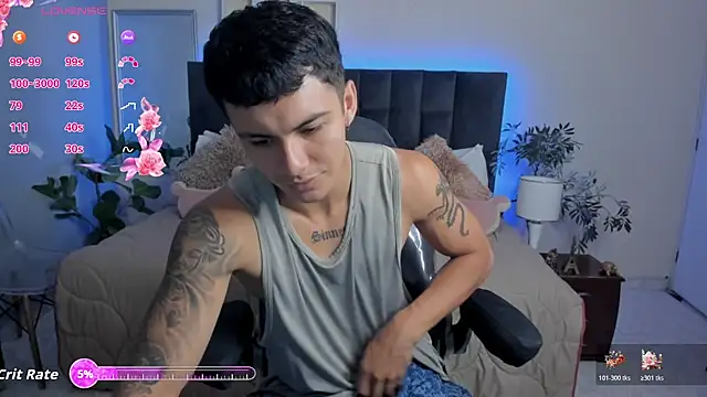 Snapshot of Leo_santoro chatting on 12.01.25 Leo santoro online show from 12.01.25