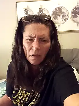 petalsexy online show from 10.23.25