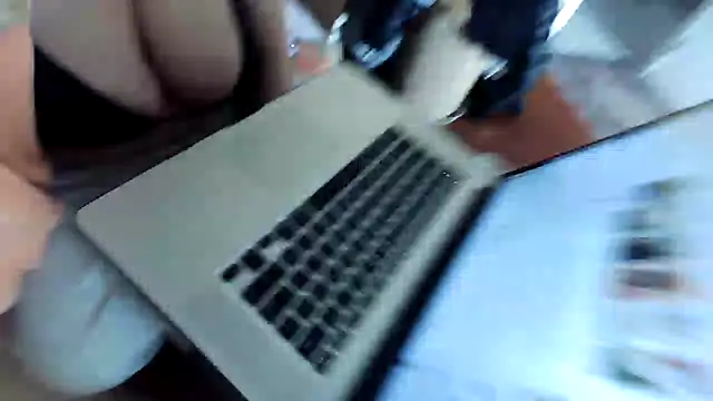 number1slut online show from 03.05.25