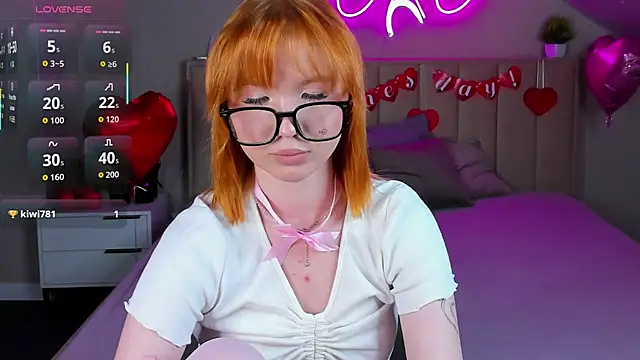 Snapshot of Anna_Patterson chatting on 02.15.26 Anna Patterson online show from 02.15.26