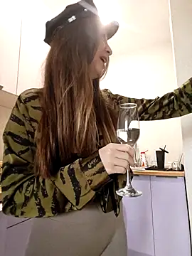 Snapshot of yourfavpsy_ chatting on 10.30.25 yourfavpsy online show from 10.30.25