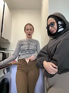 yourfavpsy  online show from 04.11.26