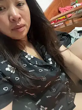 Nhung584 online show from 11.15.25