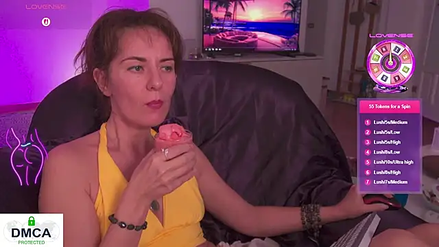 Witch in Silk online show from 09.23.25