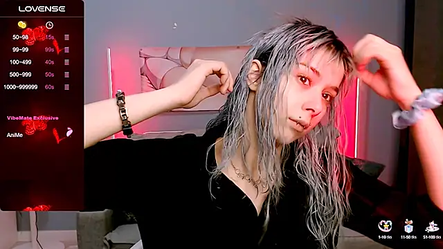 SophieAsh online show from 10.12.25