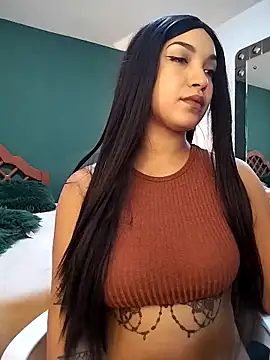 FallsForHerSmile online show from 03.11.26