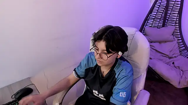 Nathaly ds online show from 10.16.25