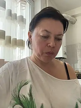 Kiravix online show from 02.21.26