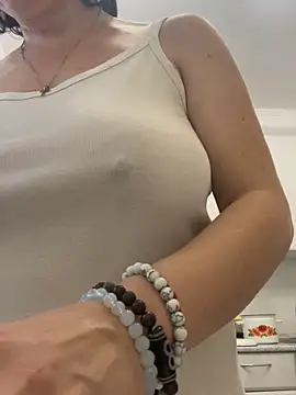 Kiravix online show from 04.07.26