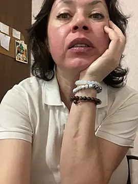 Kiravix online show from 04.10.26