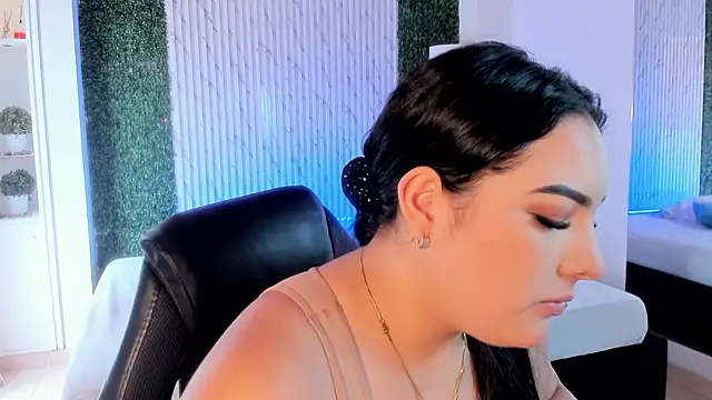 sofiacaramel online show from 01.05.26