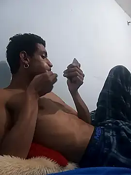 Bruno Hallss online show from 12.04.25