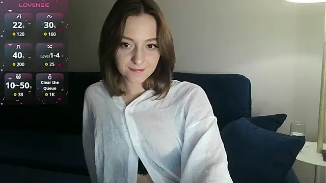 Snapshot of white_liillyy chatting on 02.28.26 white liillyy online show from 02.28.26