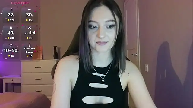 Snapshot of white_liillyy chatting on 05.06.26 white liillyy online show from 05.06.26
