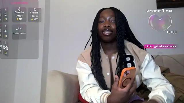 Snapshot of thejaderavixen chatting on 11.06.25 thejaderavixen online show from 11.06.25