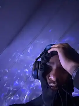 tyrek5051 online show from 11.13.25