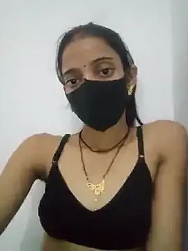 Snapshot of Sexey-Komal chatting on 10.16.25 Sexey-Komal online show from 10.16.25
