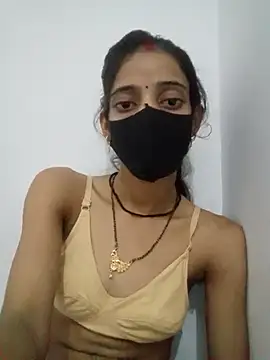 Snapshot of Sexey-Komal chatting on 10.17.25 Sexey-Komal online show from 10.17.25